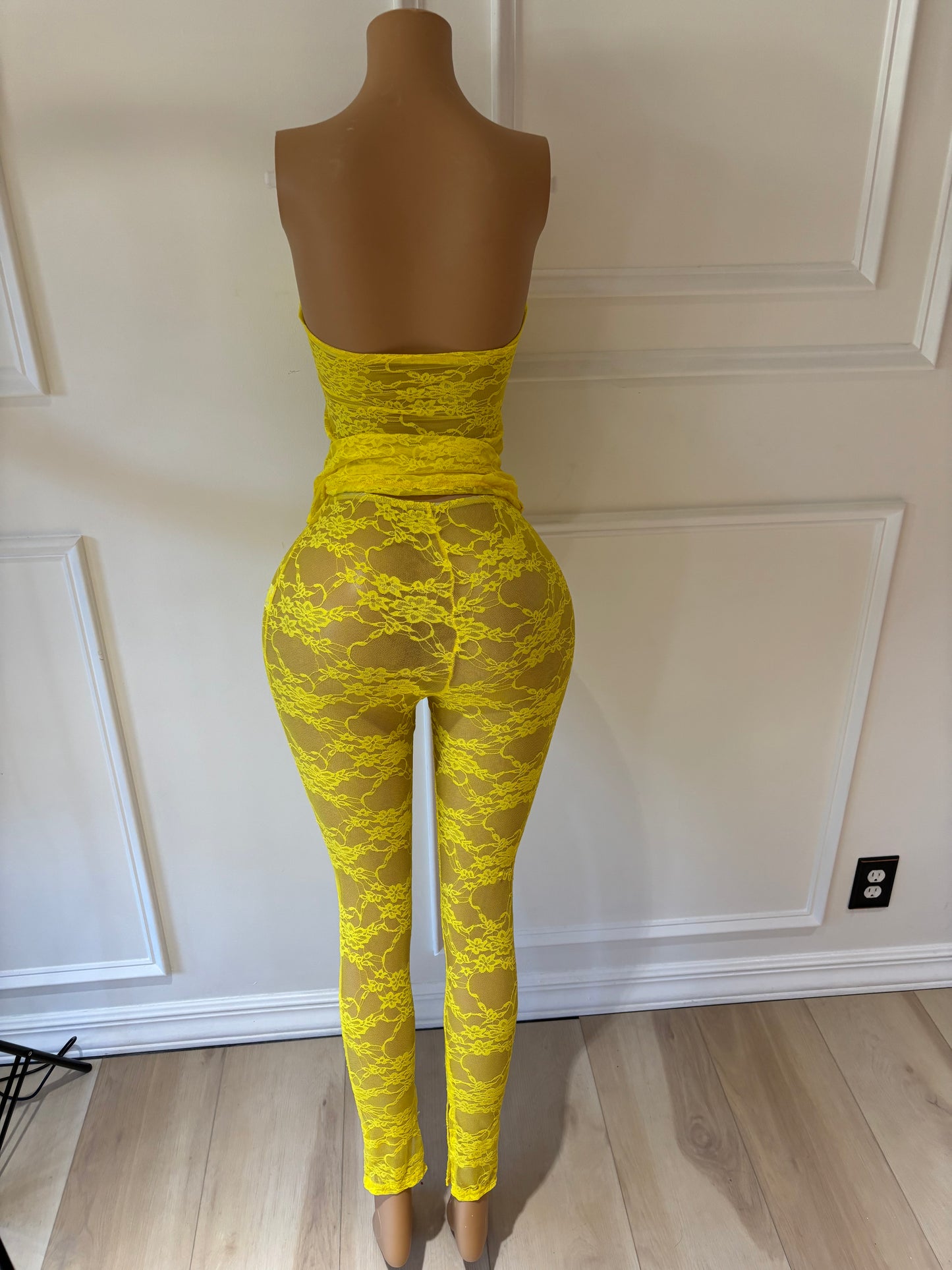 Yellow set