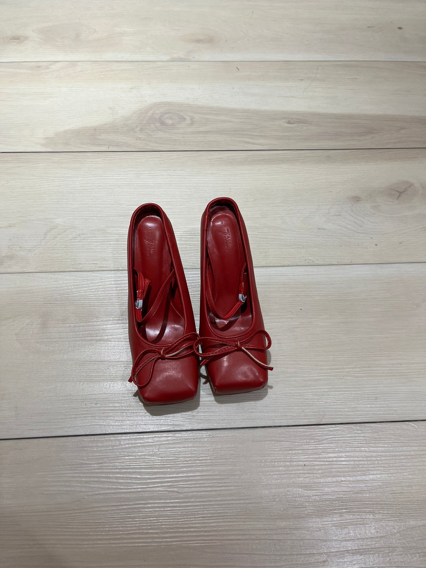 Red Heels Size:39