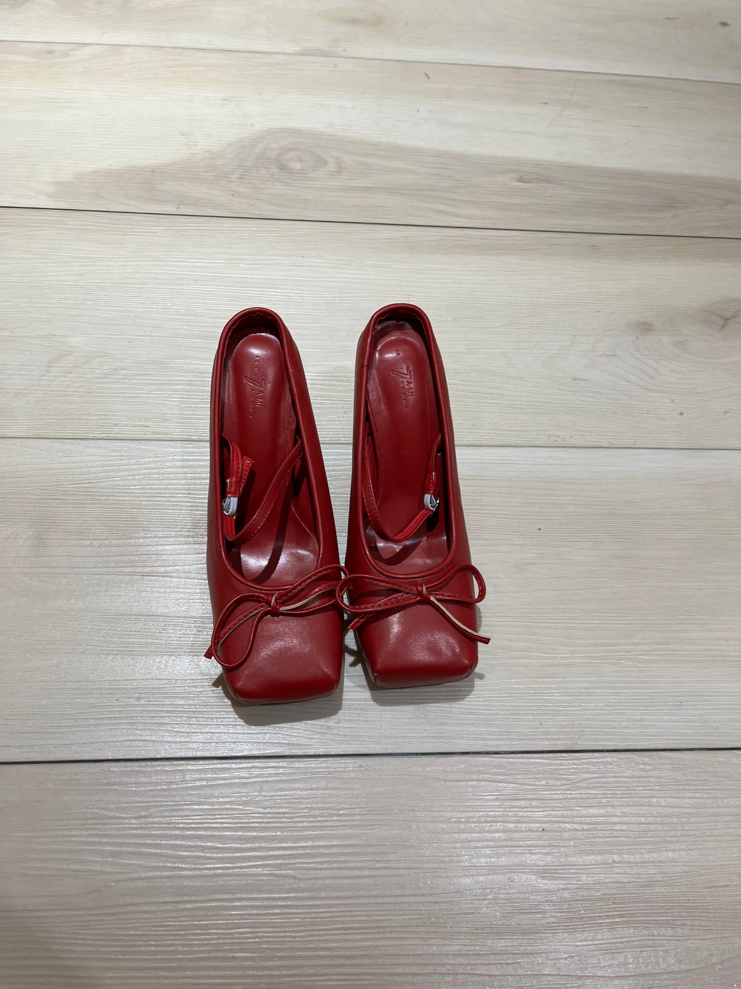 Red Heels Size:39