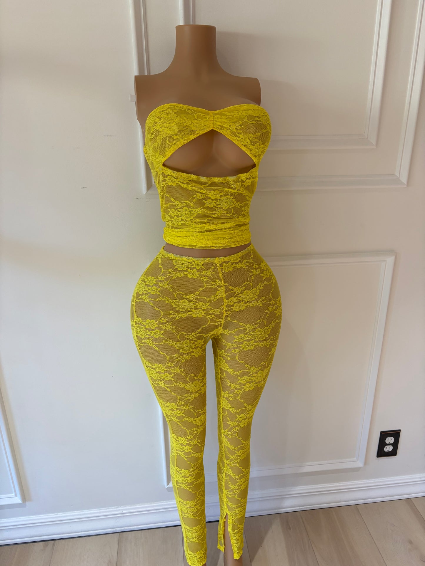 Yellow set