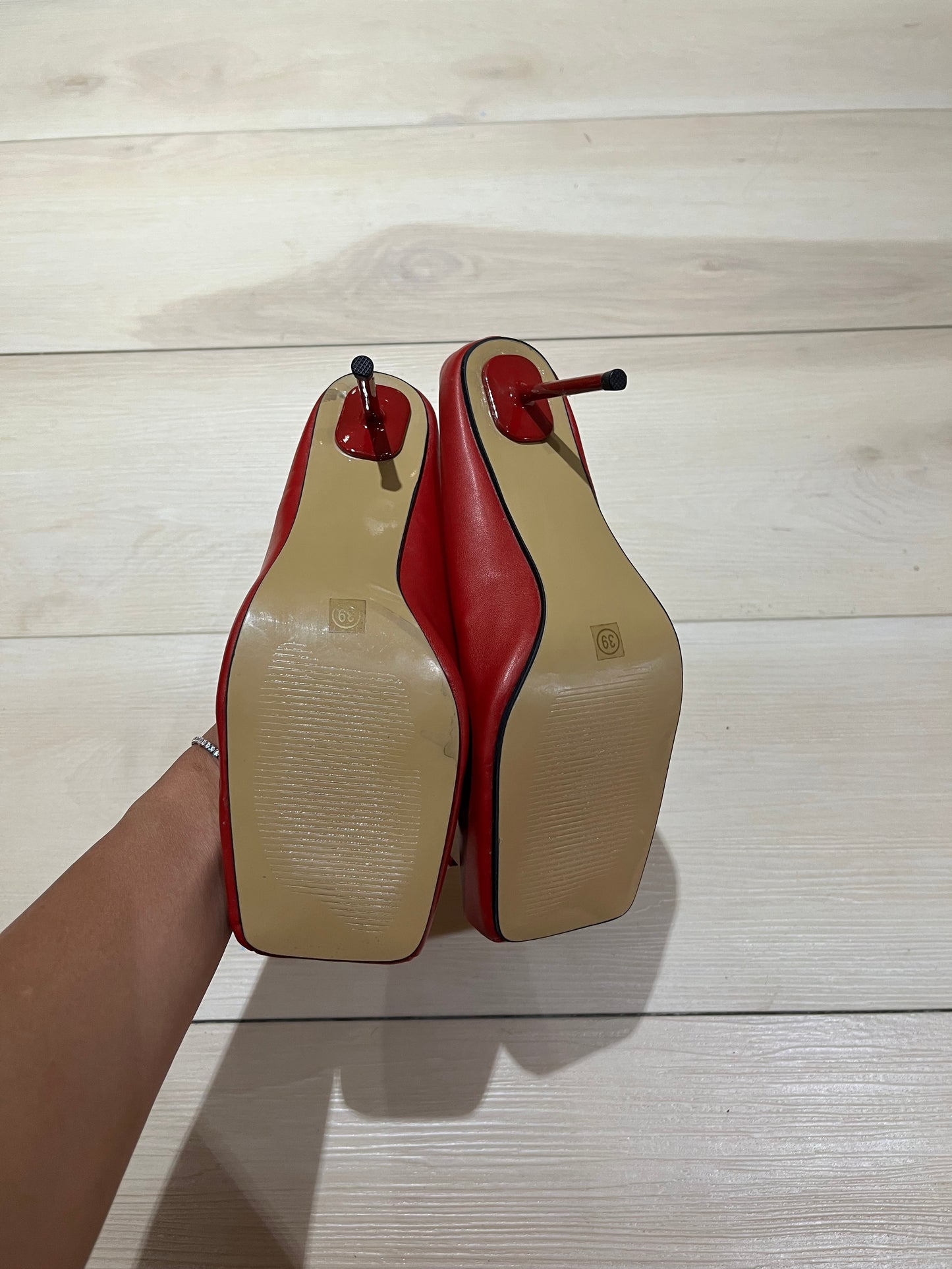 Red Heels Size:39